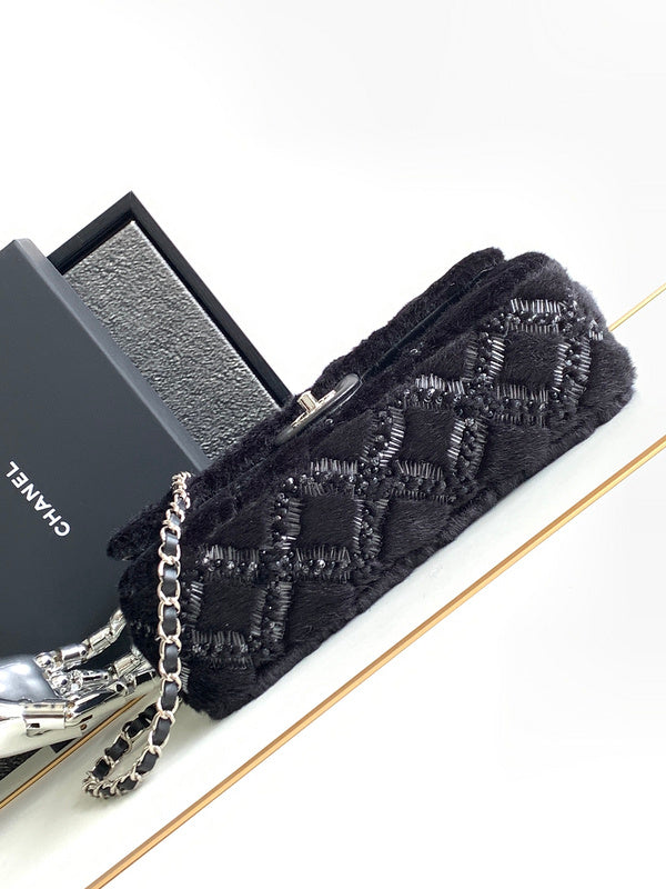  women's handbag, versatile design, view 5