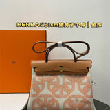  Everyday top-handle bag front view