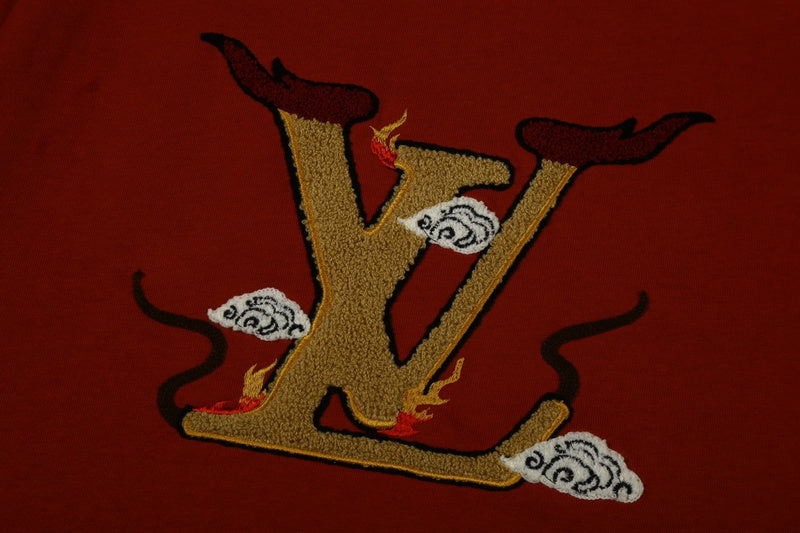 Full styled look of Louis Vuitton cotton t-shirt with tailored silhouette