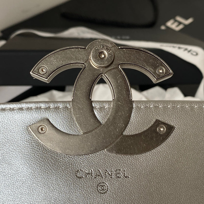  compact purse view 9
