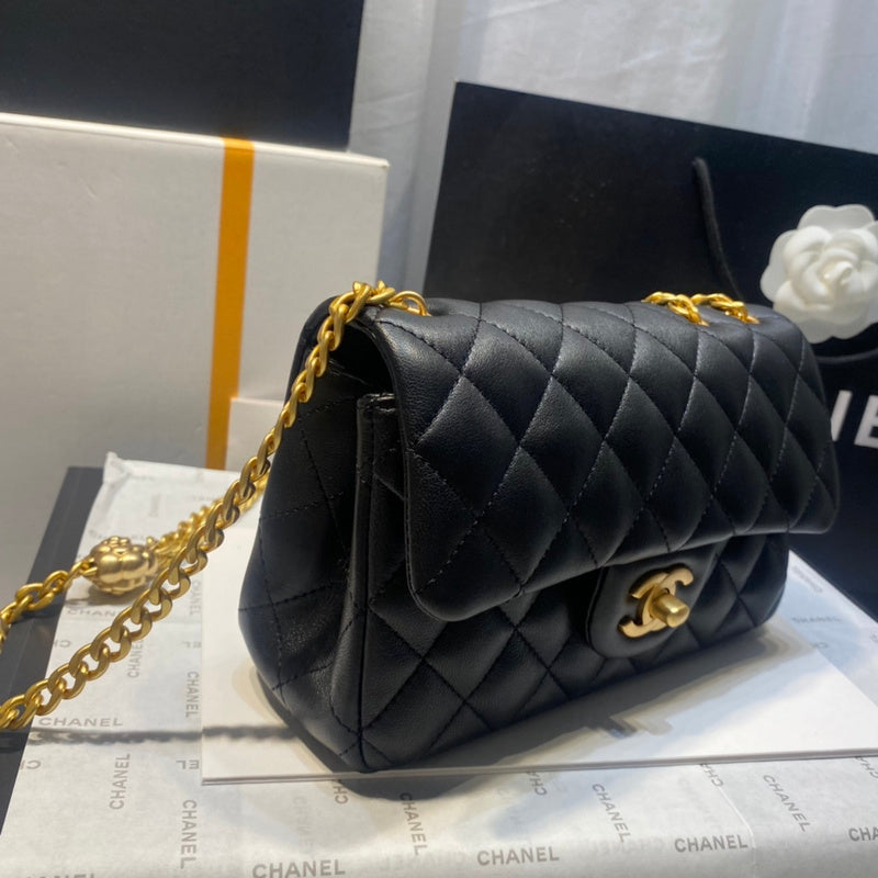  mid purse view 9