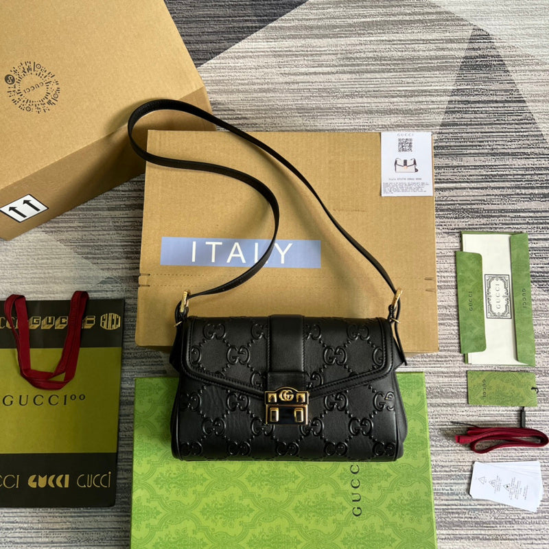 Side profile of chic classic women's handbag – women's premium purse