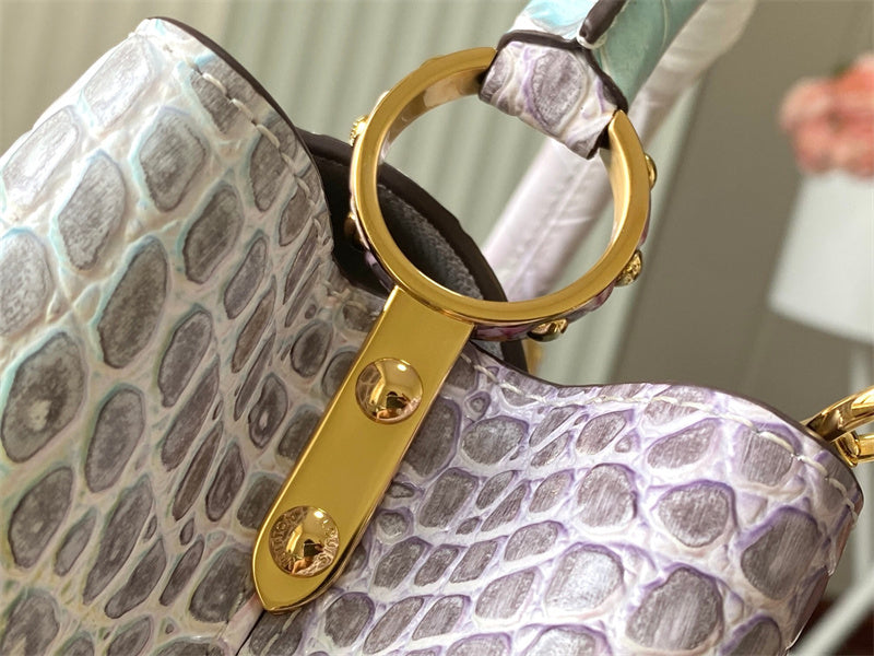  Smart everyday bag carried on shoulder 16
