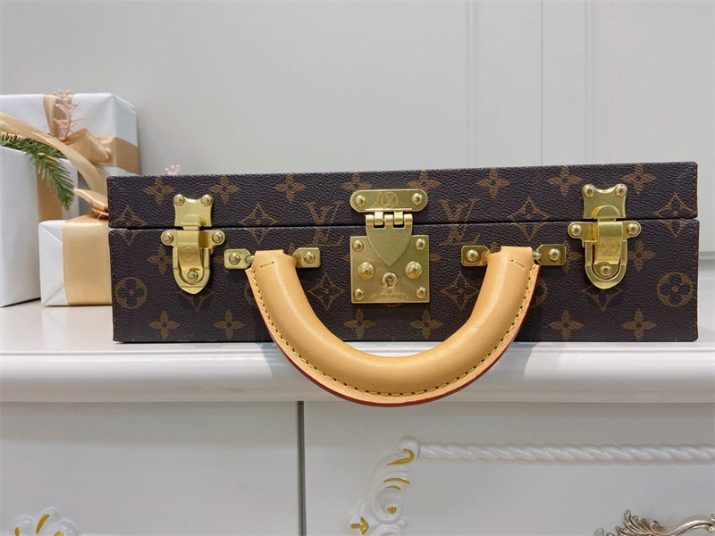  carryall bag interior and compartment view 9
