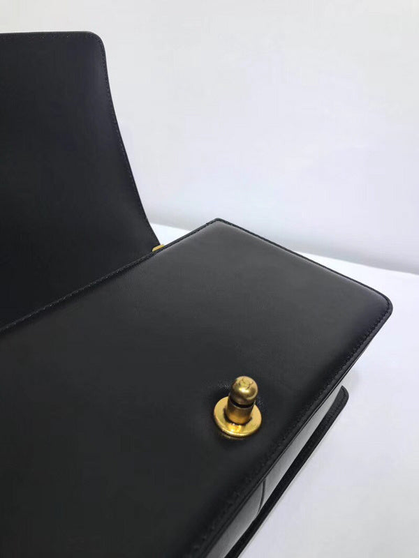  women's handbag, mid design, view 4
