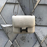 Fluid handbag styled for everyday wear