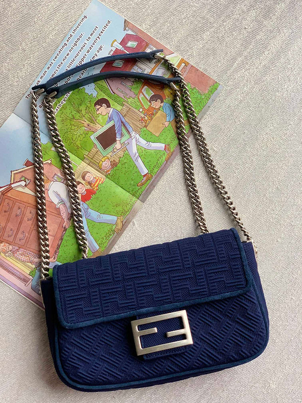 Ziva's Charm handbag – lifestyle view (24cm*7cm*14.5cm)