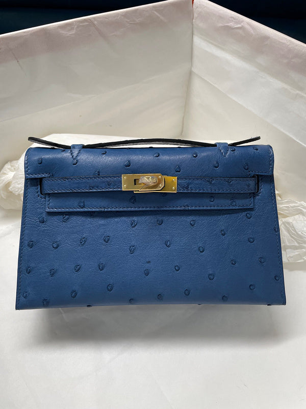 Interior view of modernist premium bag