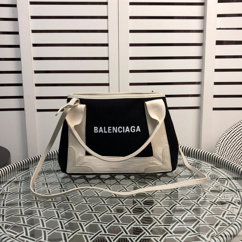 Front view of chic everyday-luxe women's handbag – women's luxury handbag
