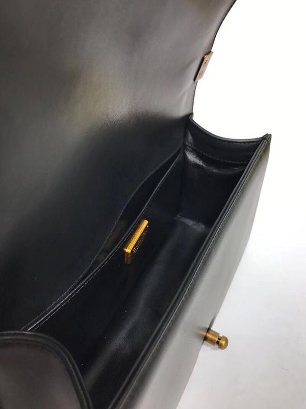  women's handbag, mid design, view 3