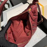  spacious purse view 10