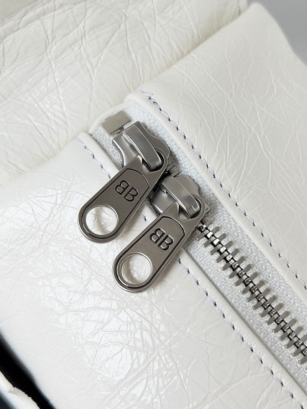 Zivas Charm Effortless Elegance Fashion Handbag (Elevated Accessory Essential) – Interior View