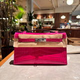 Elegant handbag styled for everyday wear