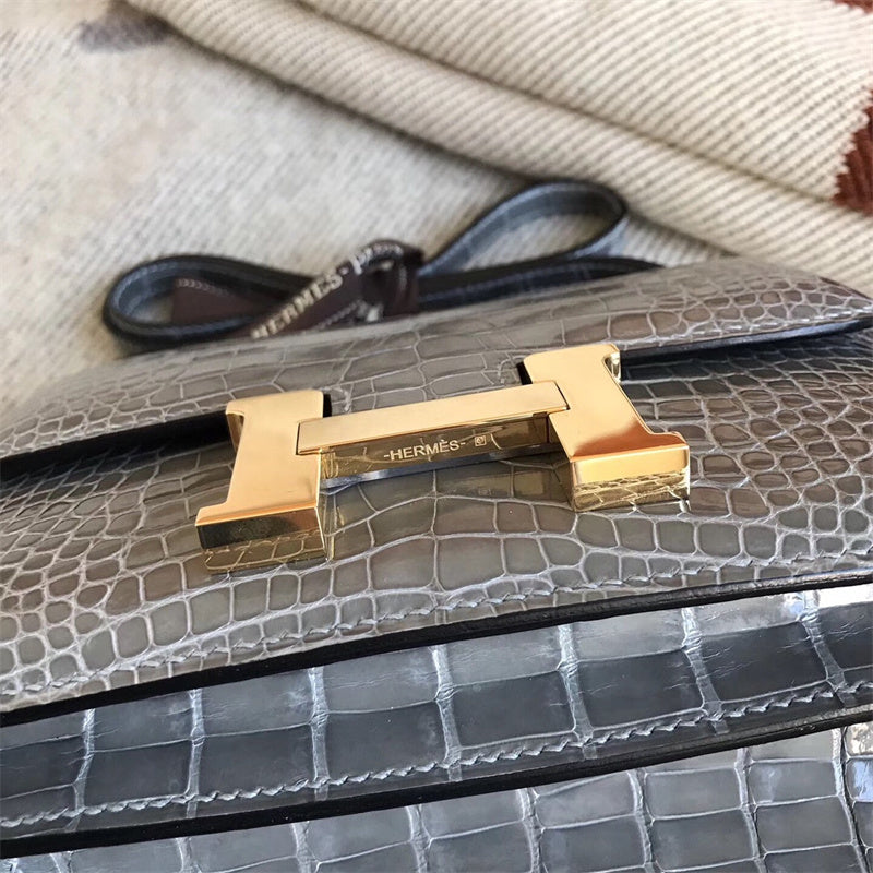  chic satchel styled with outfit 18