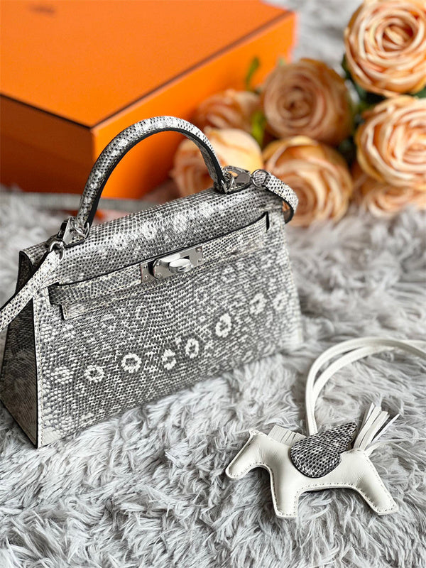  understated shoulder bag detail view showing craftsmanship 8
