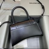 Elegant Premium PU Leather Handbag - Polished Finish | Women's Everyday Carry Handbag #534 - close-up detail shot (image 3) of designer-inspired handbag