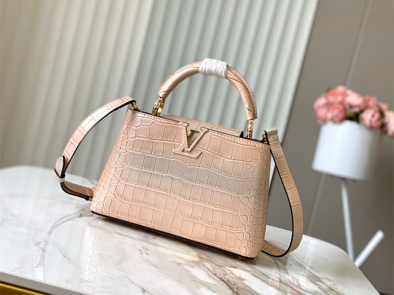  tailored everyday bag detail view showing craftsmanship 26