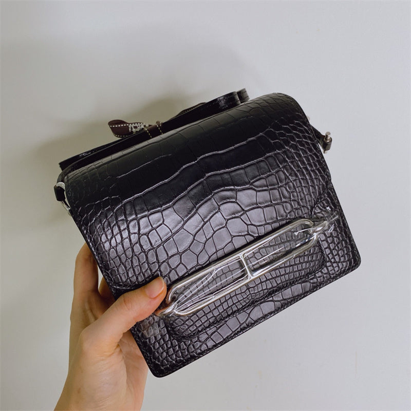 Close-up detail of everyday-ready bag design