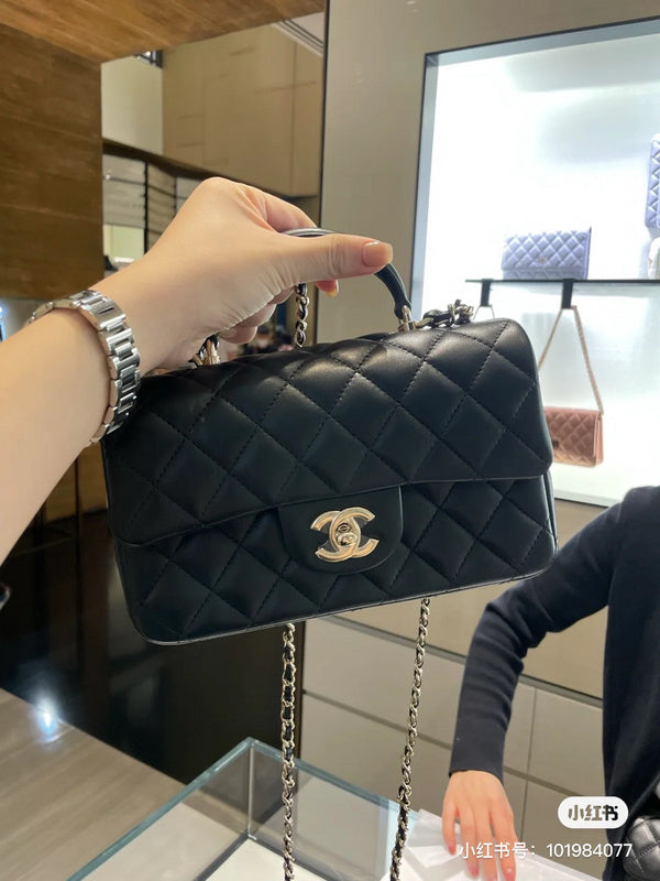  versatile purse view 10