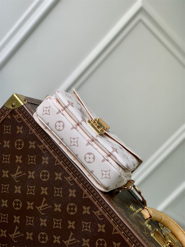  statement crossbody bag styled with outfit