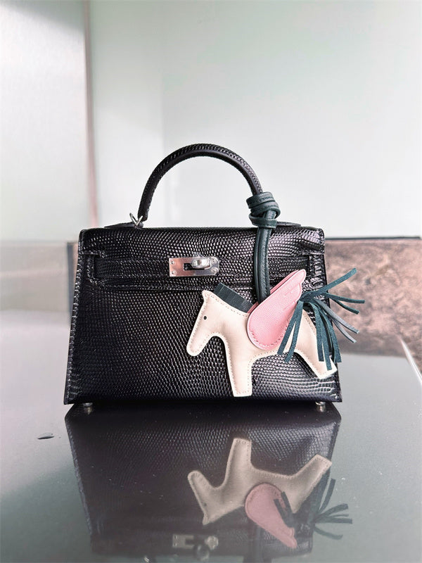 Everyday carryall bag front view