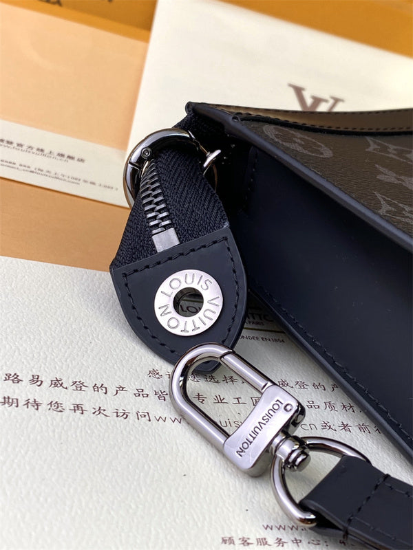  Elegant structured bag carried on shoulder 10