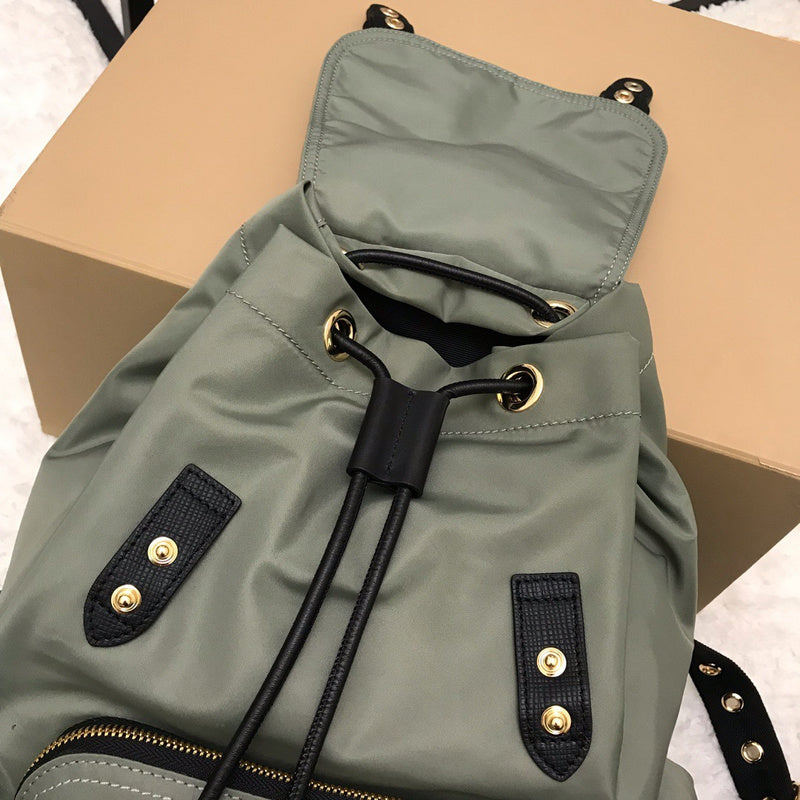 Ziva's Charm handbag – carry view (one versatile size)