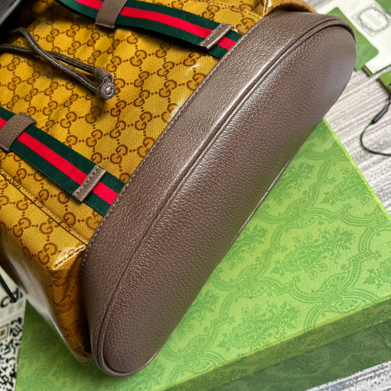 Close-up detail of signature polished women's handbag – women's premium purse