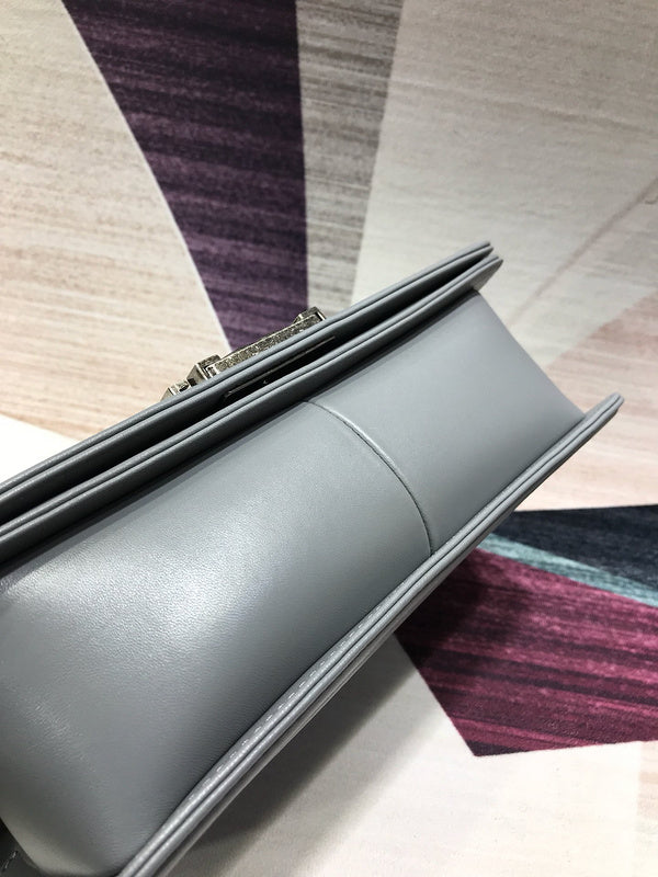  mid purse view 9