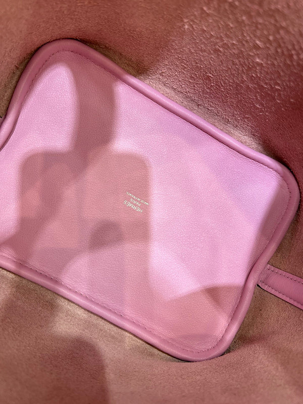 Poised handbag styled for everyday wear