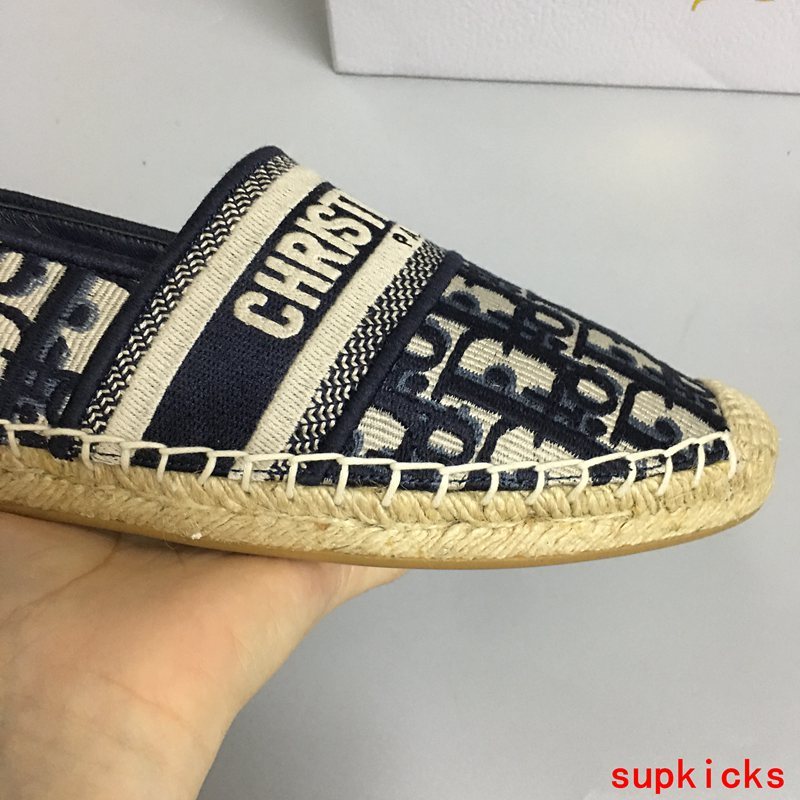Dior shoes Style 001 - additional angle view