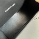 Side profile of sleek modern women's handbag – women's luxury handbag
