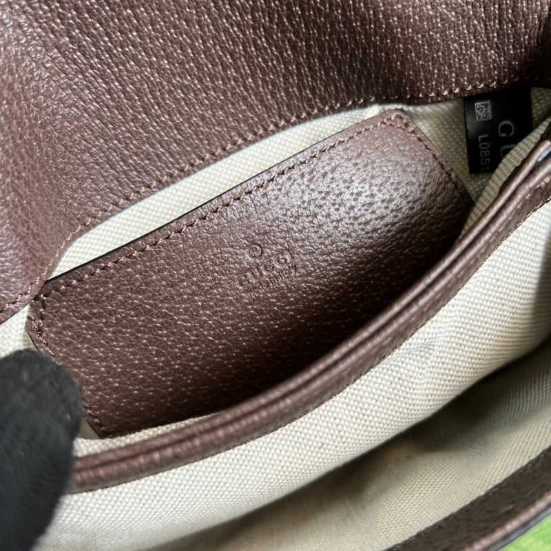 Side profile of polished premium women's handbag – women's premium purse