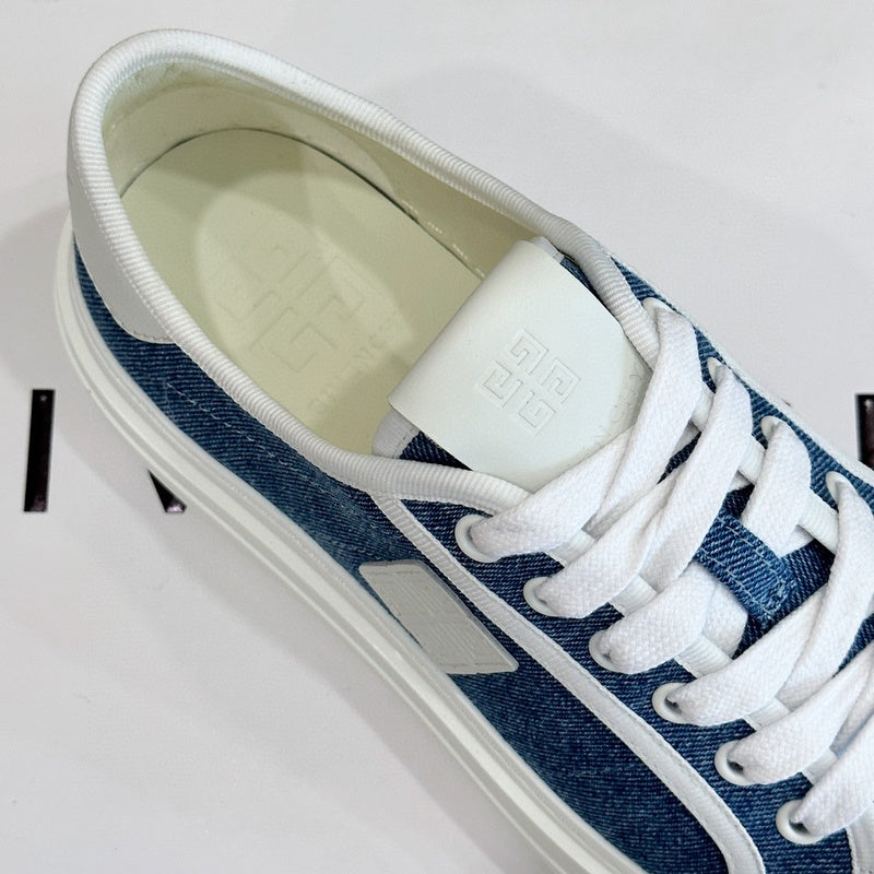 Givenchy shoes Style 135 - sole and craftsmanship detail