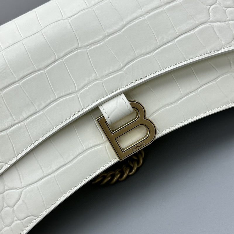 Zivas Charm Effortless Elegance Statement Handbag (Versatile Style Statement) – Styled Look