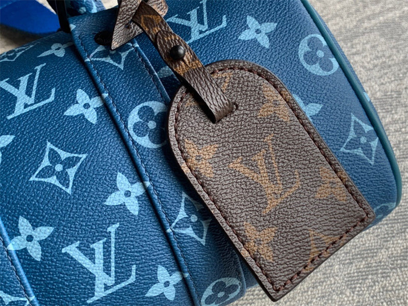  crossbody bag close-up of hardware and finish 11