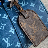  crossbody bag close-up of hardware and finish 11