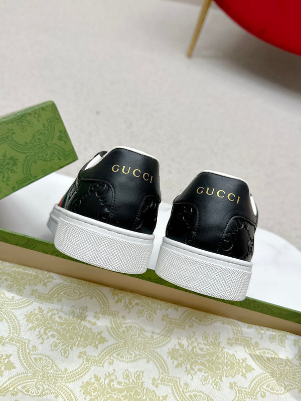 Gucci classic monochrome luxury sneakers view 6 heritage-inspired look