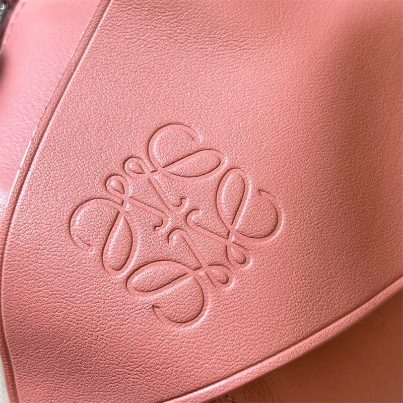Ziva's Charm handbag – close-up view (18cm*16.5cm*9cm)