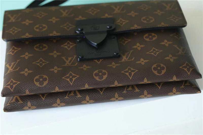  streamlined top-handle bag detail view showing craftsmanship 14