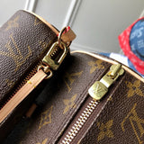 Handle and strap detail of refined premium women's handbag – women's luxury accessory