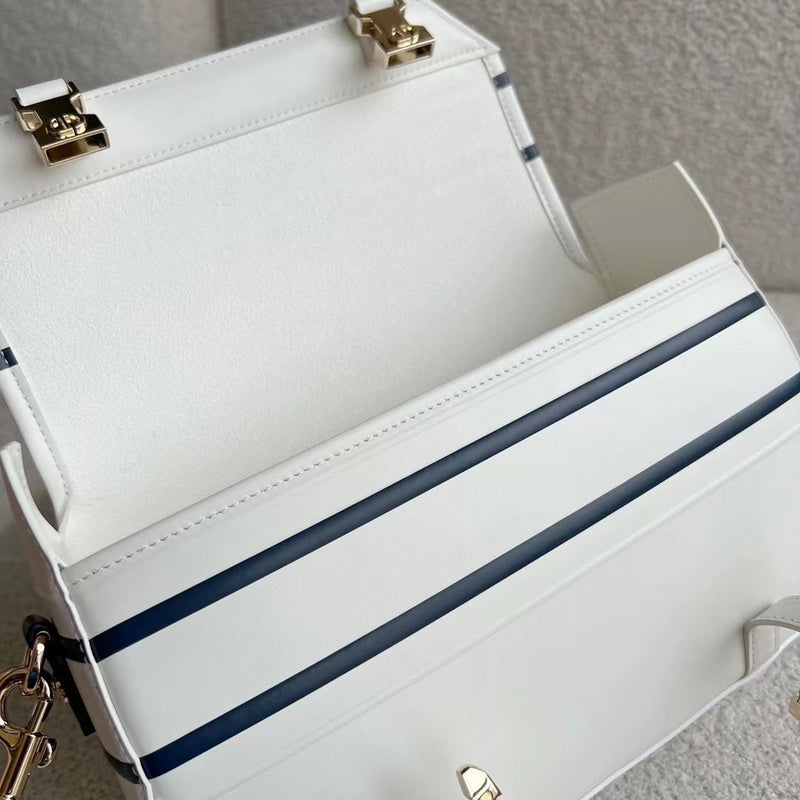 Back view of sleek everyday-luxe women's handbag – women's designer-style accessory