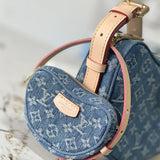  understated crossbody bag detail view showing craftsmanship 8