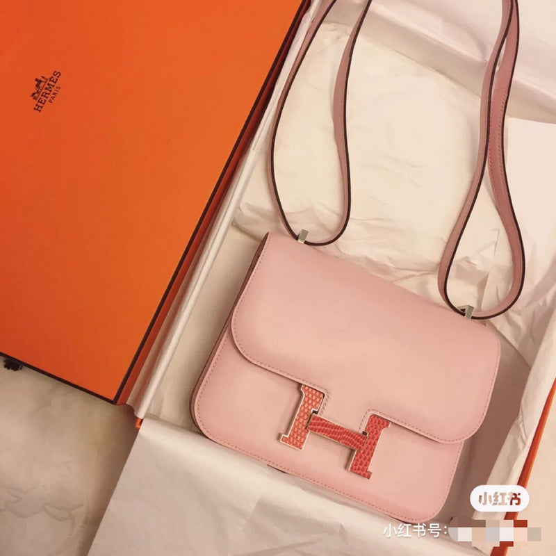 Side view of versatile structured handbag