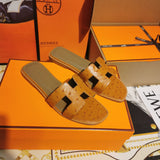 Hermes sandals Style 129 - top view showing design
