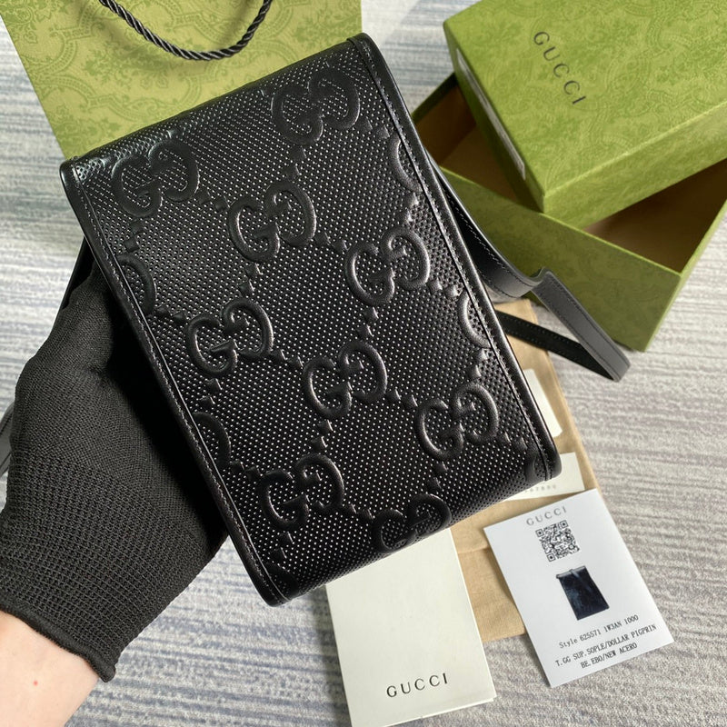 Close-up detail of chic premium women's handbag – women's luxury handbag