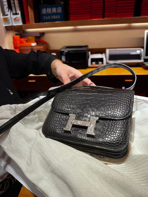 Interior view of fluid premium bag