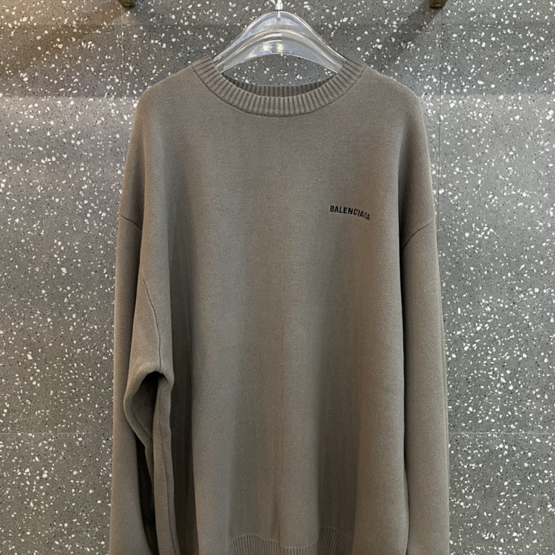 Front view of Balenciaga luxury piece style No.377