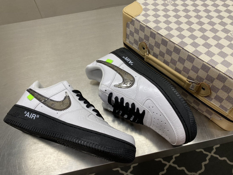 Nike all-black luxury sneakers view 6 retro runner design