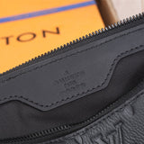  Curated carryall bag front view 7